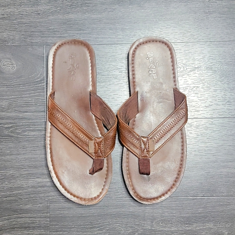 Levi's Leather Comfortable slippers